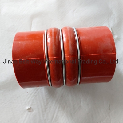 Đảm bảo thanh toán bằng USD Sinotruk HOWO Truck Parts Intercooler Outlet Hose Wg9719530108