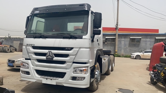 Sinotruk kéo xe tải đầu xe tải kéo 6*4 Sx3255dt394 Hỗ trợ thanh toán bằng USD