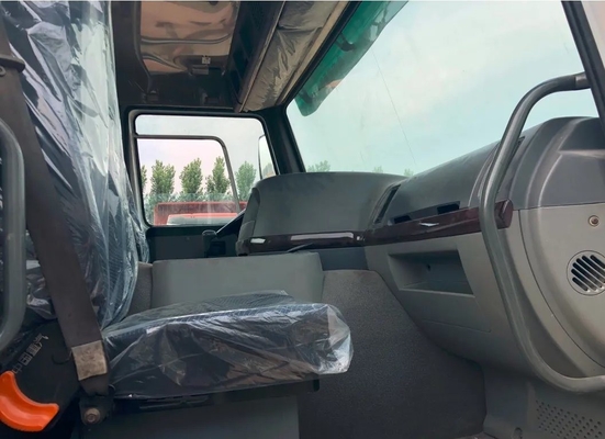 Heavy-Duty Shacman Sinotruk Làm thế nào máy kéo xe tải kéo đầu xe tải với công suất động cơ &gt;8L