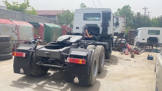 Heavy-Duty Shacman Sinotruk Làm thế nào máy kéo xe tải kéo đầu xe tải với công suất động cơ &gt;8L