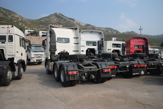 Sinotruk HOWO 6X4 xe kéo 371HP/420HP xe tải Trung Quốc 5800 * 2300 * 1500mm ở mức tốt nhất