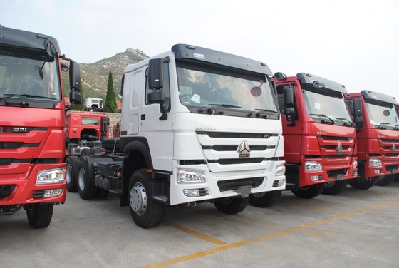 Bán xe tải kéo Sinotruk với tiêu chuẩn khí thải Euro 2 5600x2300x1500