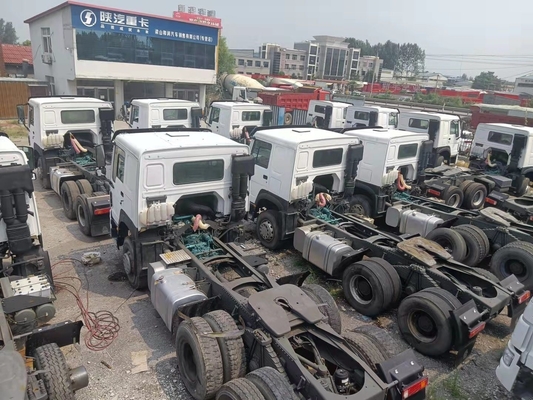 Lốp lái 6 × 4 tay thứ hai 10 Wheeler Shacman Sinotruk HOWO 336-380HP Tipper Tump Truck