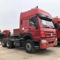 Thiết kế lốp xe không ống sử dụng Sinotruk HOWO 371 Truck Head Tractor Dump Truck với giảm giá