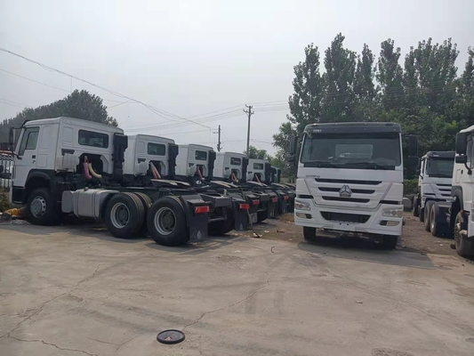 Sinotruk HOWO tay hai đầu xe tải máy kéo với chứng nhận ISO thanh toán an toàn