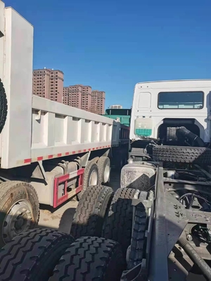 Xe tải đổ rác với dung lượng tải 21-30t và xe tải kéo cũ