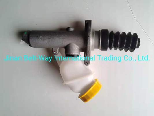 Sinotruk HOWO Truck Parts Clutch Master Cylinder Wg9719230013 Wg9719230023 Đen
