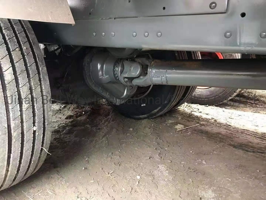 Công suất động cơ &gt; 8L Sinotruk HOWO Zz3257n3647A 371HP Euro II xe tải đè đè