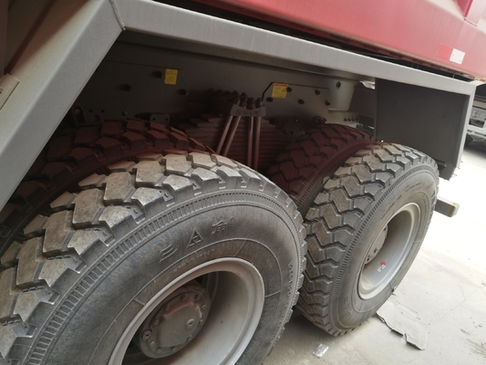 21-30t Trọng lượng tải 351-450hp Sức mạnh ngựa 20 mét khối Xe tải đổ rác HOWO 6X4 Xe tải đẩy