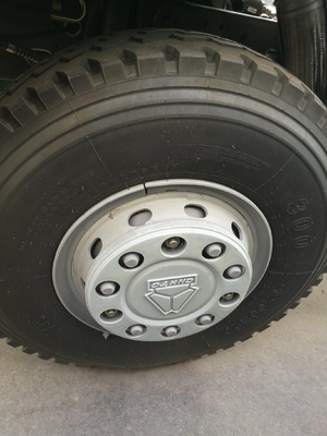 HOWO 6X4 Xe tải có dung lượng động cơ 20 mét khối và tiêu chuẩn khí thải Euro 2