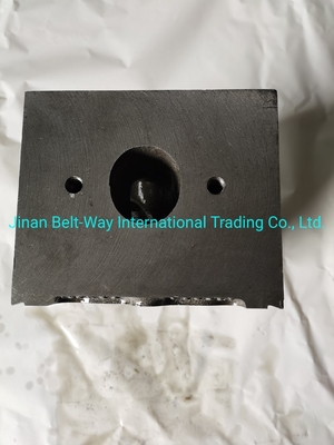 Các bộ phận hệ thống lái Kệ lái cho Sinotruk HOWO Truck Cylinder Head Az1560040058