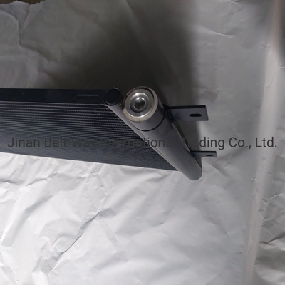 Sinotruk HOWO Xe tải Phân bộ tản nhiệt bể nước Hệ thống truyền tải tiên tiến hộp số