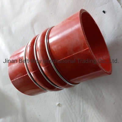 Đảm bảo thanh toán bằng USD Sinotruk HOWO Truck Parts Intercooler Outlet Hose Wg9719530108